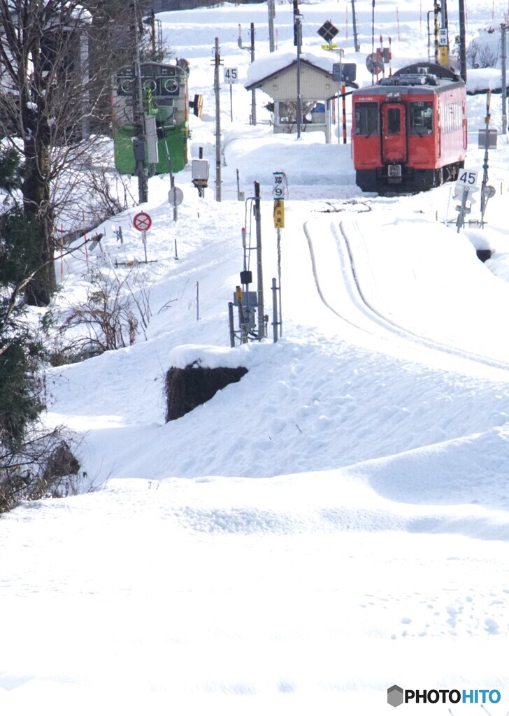 入広瀬駅に到着の只見線上り列車！