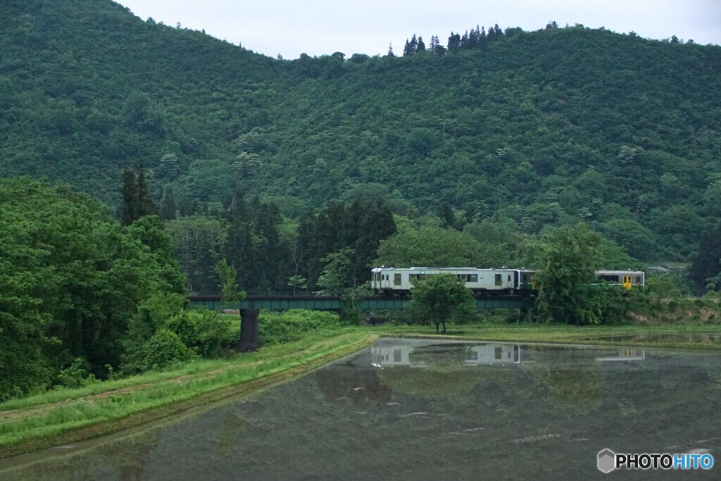 ミニ山間部を走る只見線！