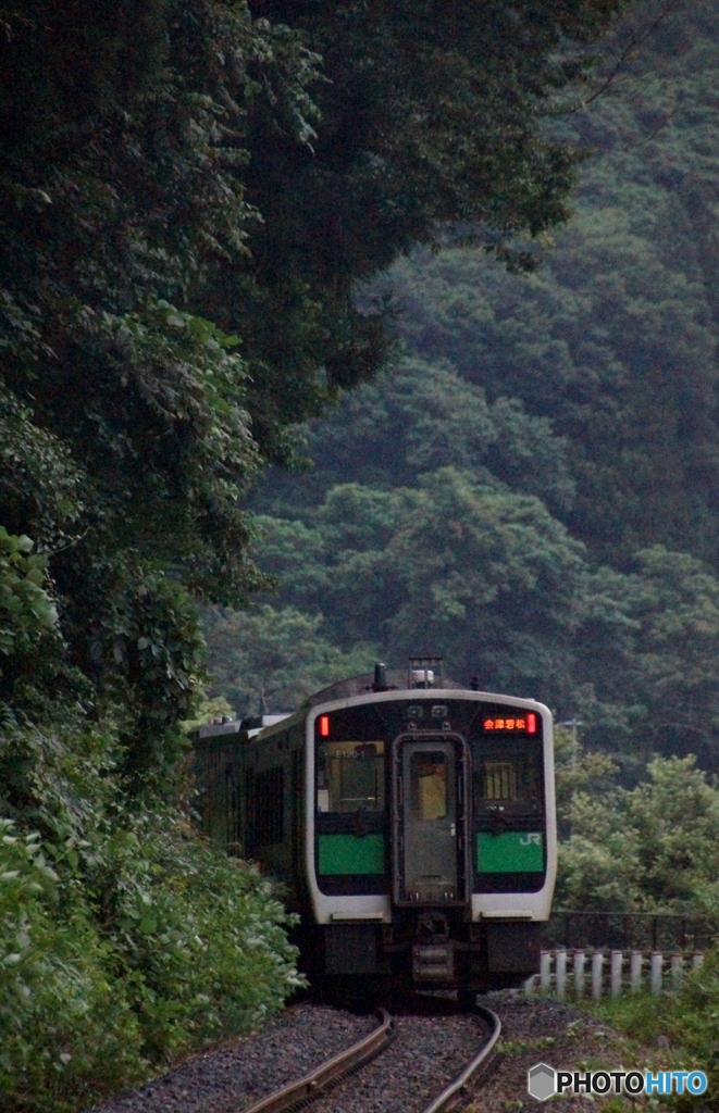 会津水沼駅出発後の後ろ姿！