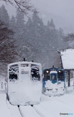 あいづ鉄道　湯野上温泉駅列車交換！