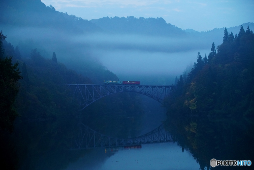 山霧がかかる只見線第１橋梁船着き場！