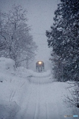 雪が降っている中の423D驀進！①～③の中の①
