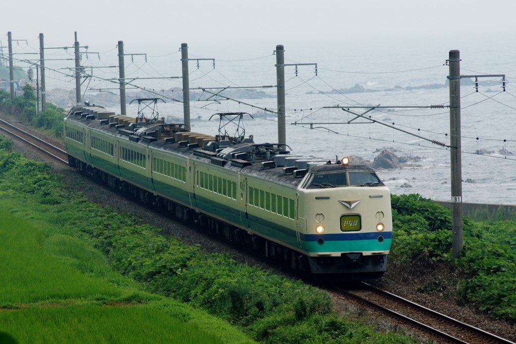 日本海＆上沼垂色の485系