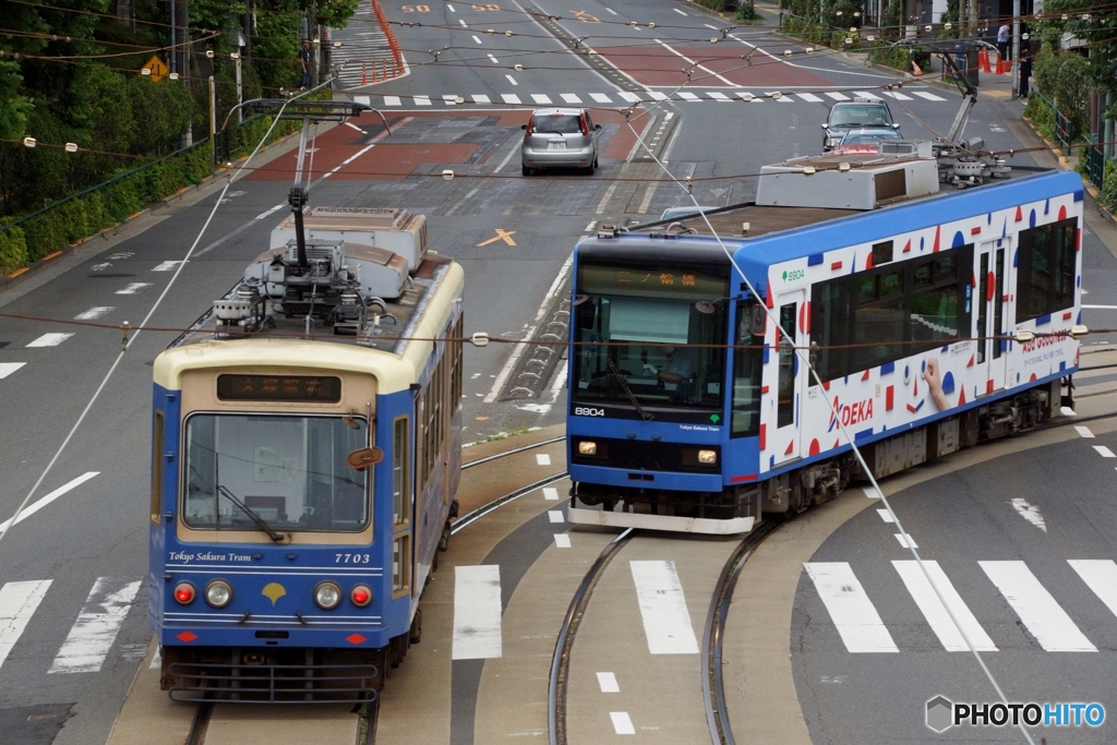 東京さくらトマム都電荒川線⑩飛鳥山の歩道橋から飛鳥山駅方面を見た景色