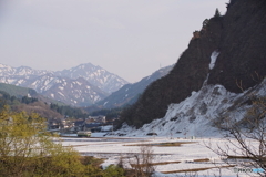 魚沼の里山を走る只見線色のキハ！