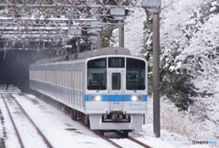 雪が降る小田急電車シリーズ1000系