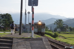越後須原駅朝の情景！