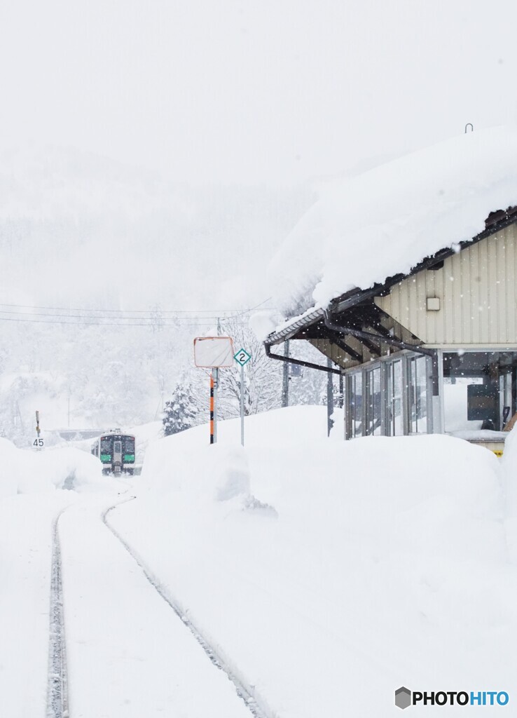 入広瀬駅を後にする下り列車！