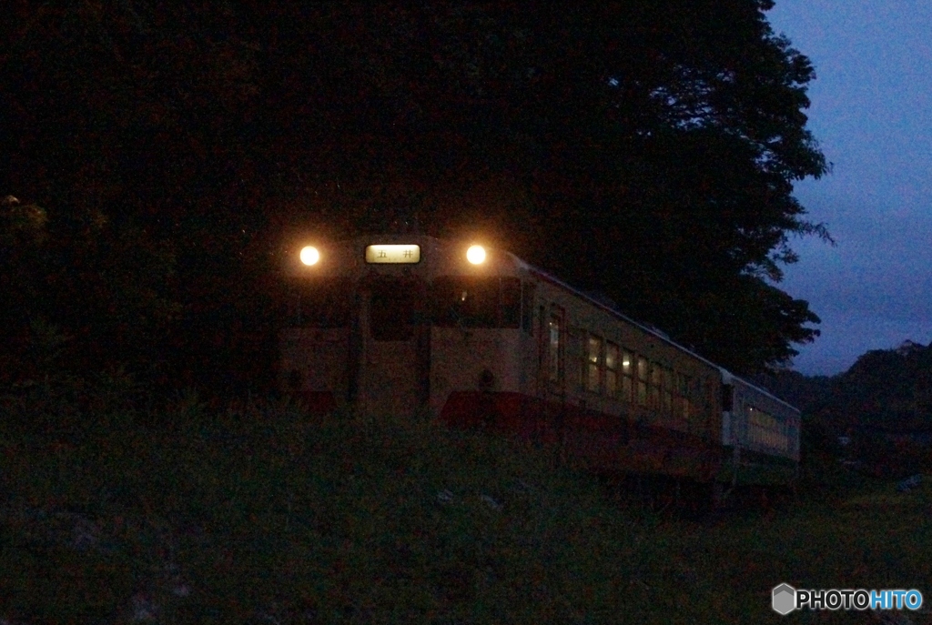 小湊鉄道の上総中野駅からの五井行き最終列車！