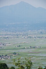 若干霞む会津盆地風景！