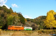 小湊鉄道の上総大久保駅、上り列車の出発！