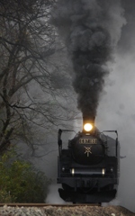 煙幕から登場②