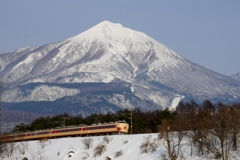 季節が逆戻り！懐かしの４８５系「あいづライナー」！③