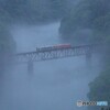 川霧が沸く第３橋梁を渡るキハ！