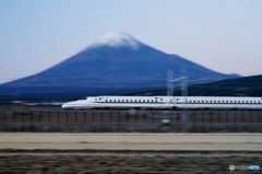 新幹線と富士山！（流し撮り）
