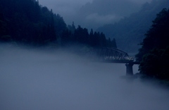まだまだ甘い第４橋梁の霧の情景