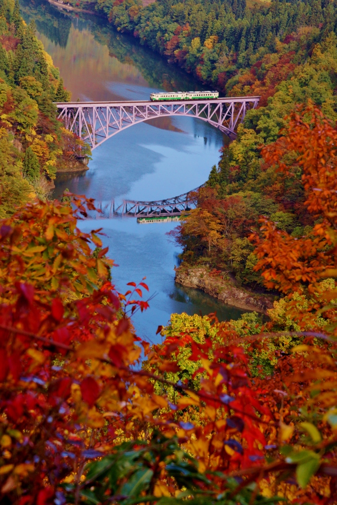 只見線第１橋梁の紅葉 上段 By トッシータマ Id 写真共有サイト Photohito