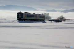 雪原の中、霧が沸く！