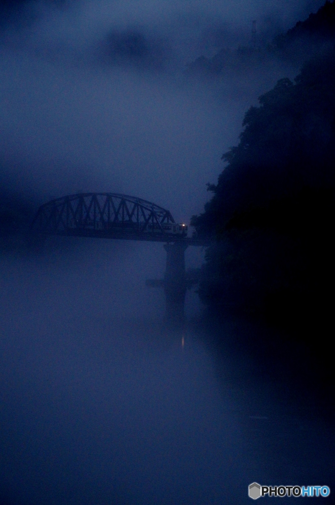 濃霧の中の始発列車！①　第４橋梁