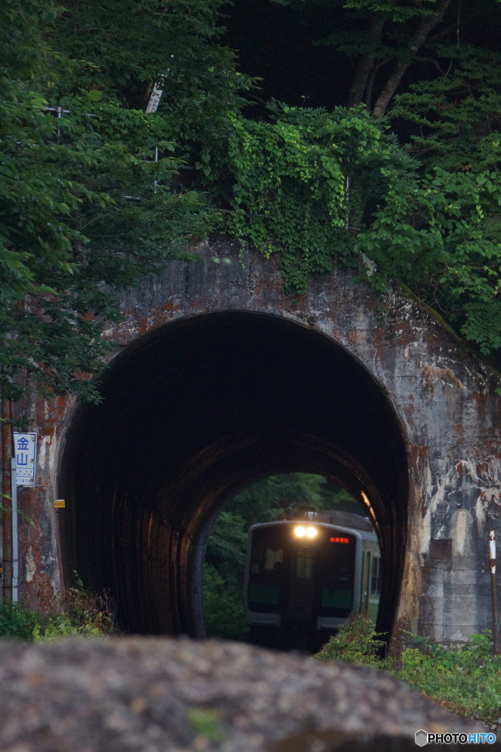 トンネル突入望遠撮影！