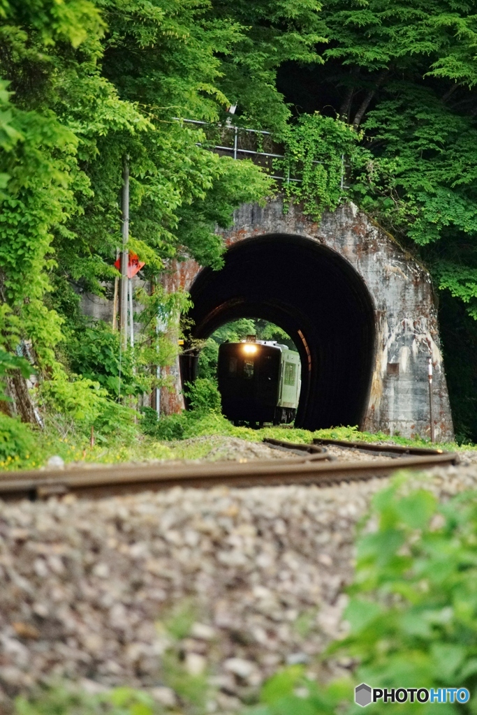 トンネル突入の瞬間！