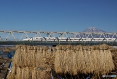 ハサガケ風景に新幹線！