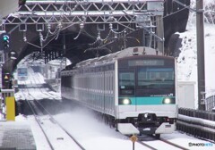 小田急多摩線でJR　E233系！