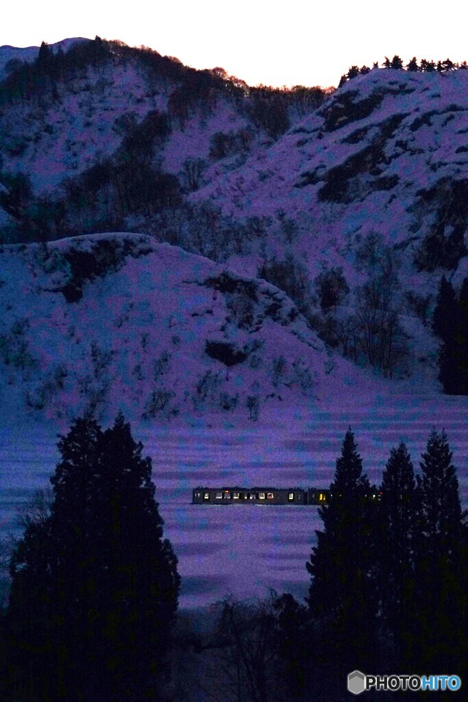 夕暮れ　田舎の雪原！