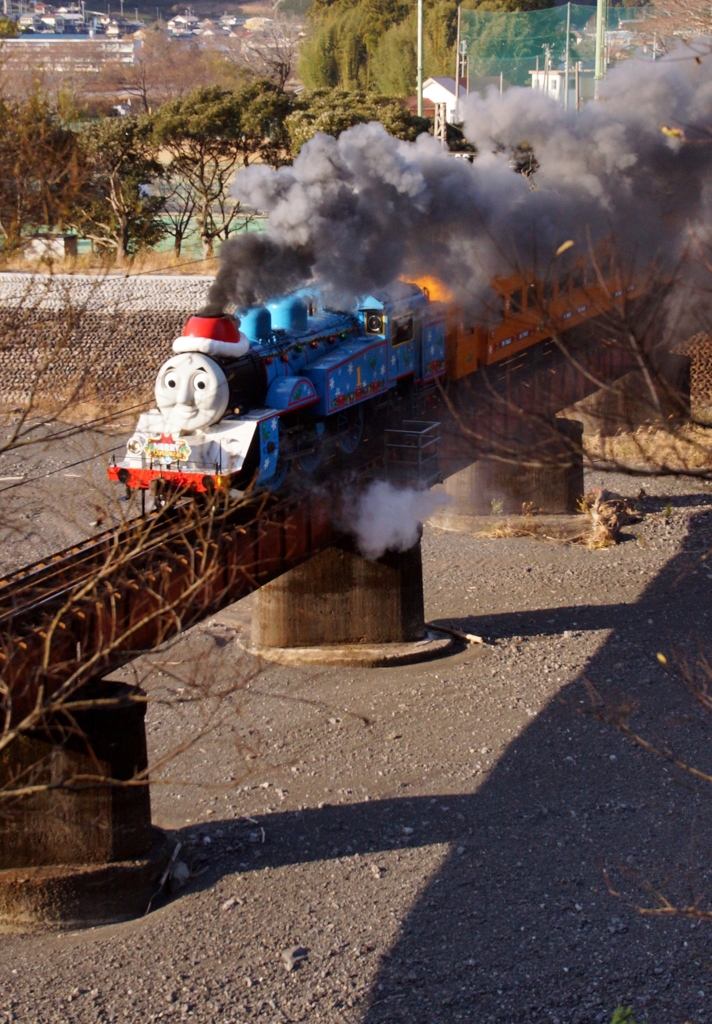 トーマスも爆煙‼