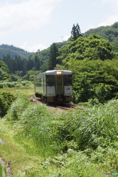 大白川駅を後に単行キハが進む！