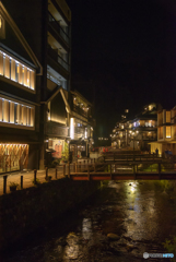 銀山温泉　山間の夜景6