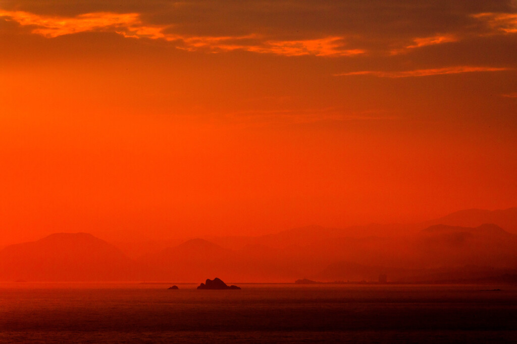 朝の遠景