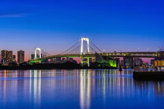 レインバーブリッジの夜景