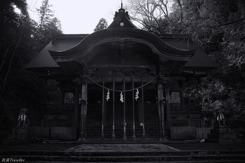 大川神社：五本の鈴緒
