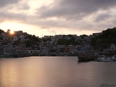 和歌浦港：夕暮れにとける港