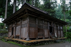 須波阿須疑神社：荘厳な神殿