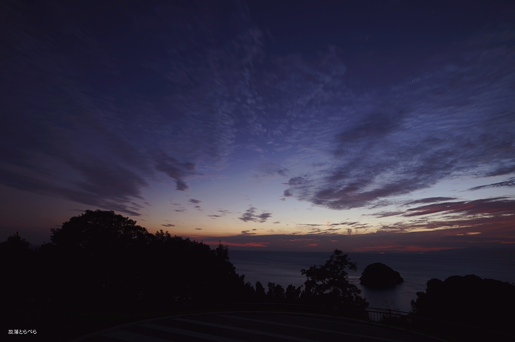 和歌の浦：夕暮れから夜空へ