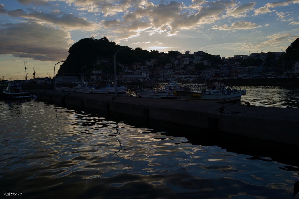和歌の浦：沈みゆく和歌浦港