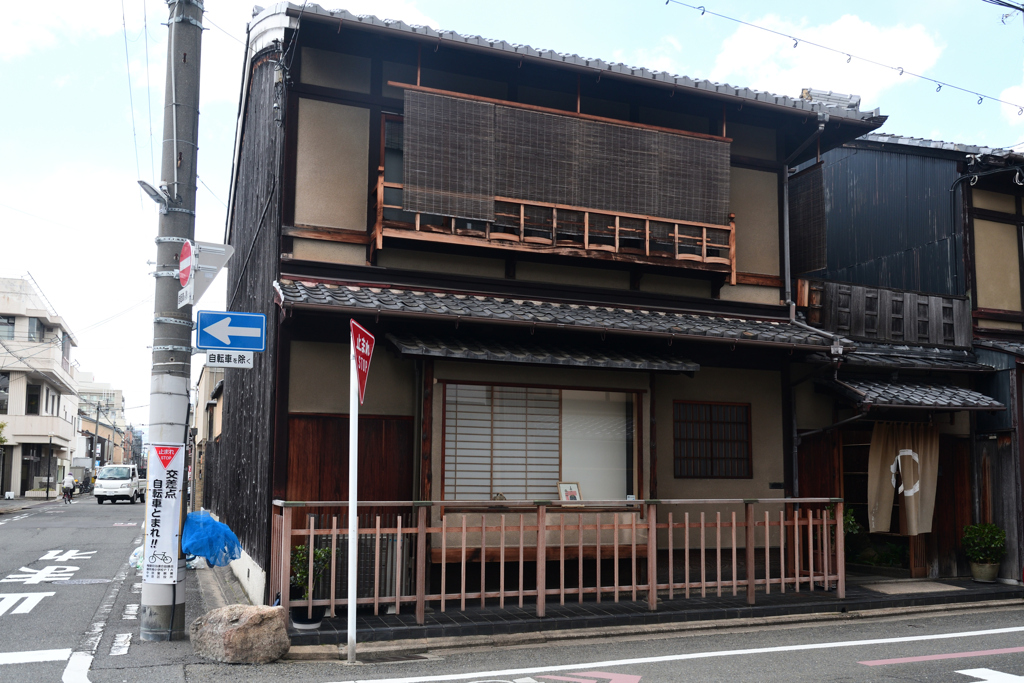 240308c新町通45