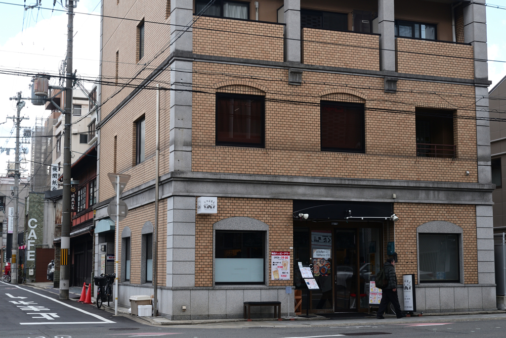 240308c新町通42
