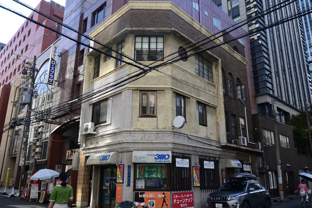 230913i淡路町48