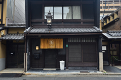 190822a新町通18