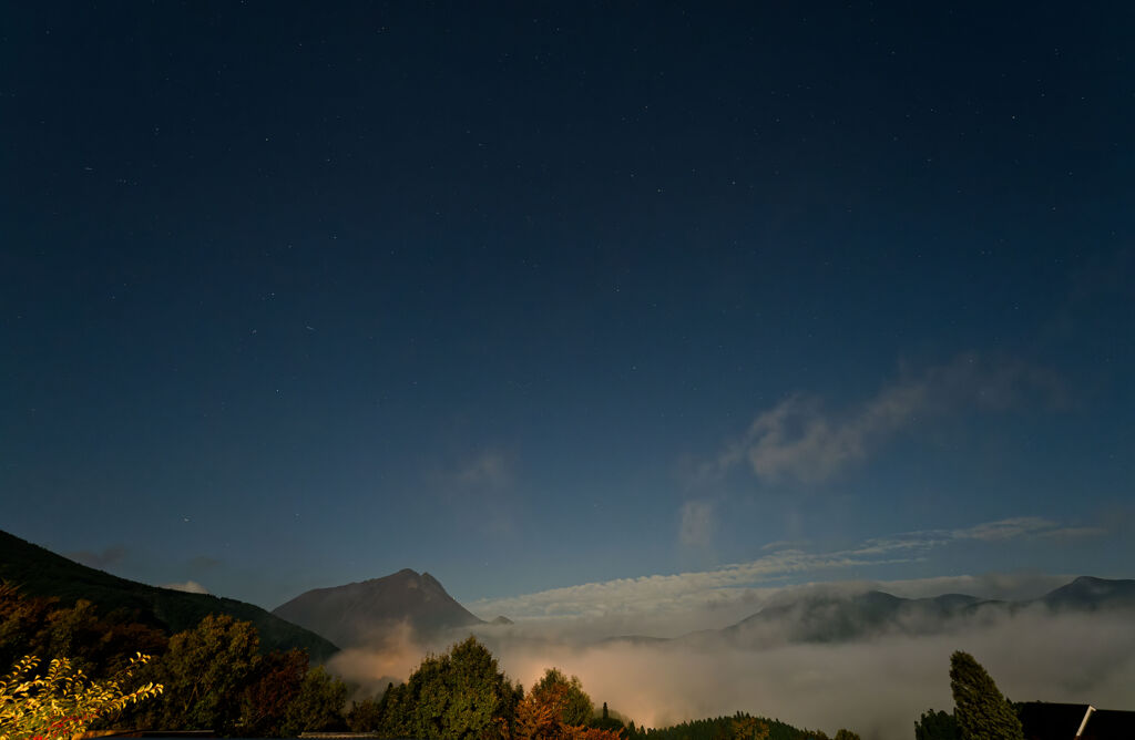 夜明け前の星空