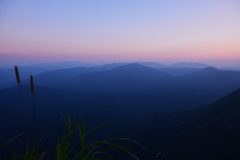 夜明けの伊吹山から