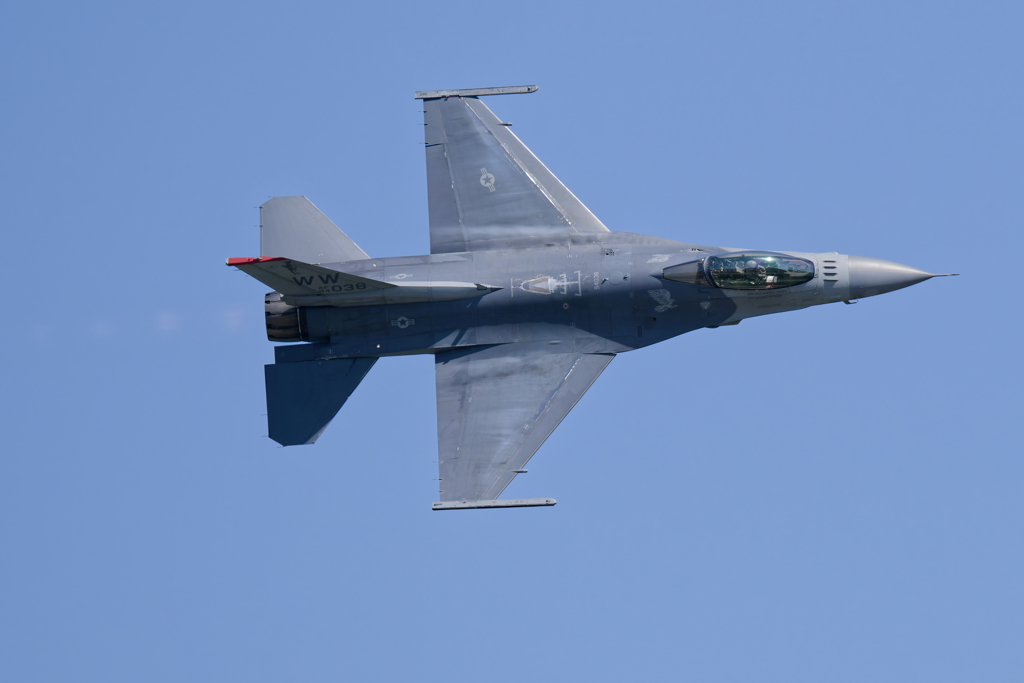 F-16