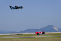 US-2と消防車のレース　3