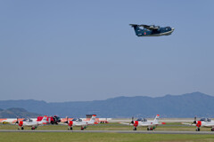 US-2と消防車のレース　1