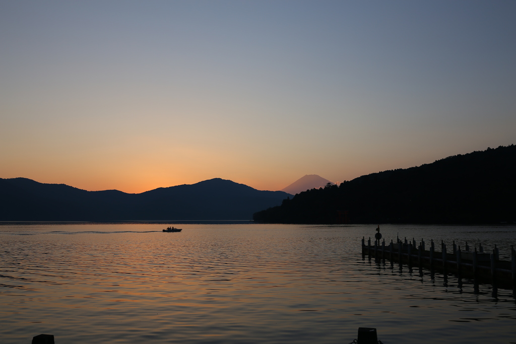 芦ノ湖の夕焼け