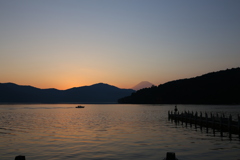 芦ノ湖の夕焼け