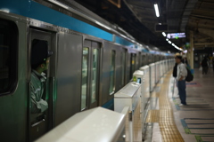 横浜駅にて